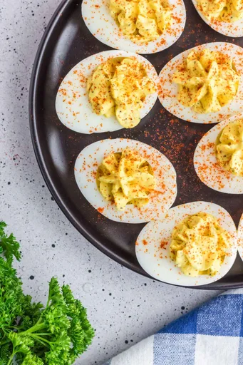 Huevos rellenos