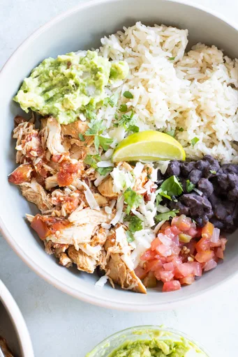 Crockpot Salsa Chicken Burrito Bowl