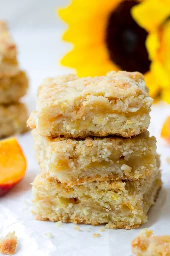 Apple Peach Crumb Bars