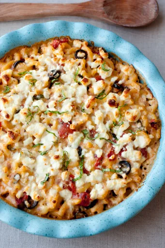 Mediterranean Macaroni and Cheese