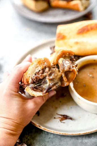Sándwich de costilla de ternera