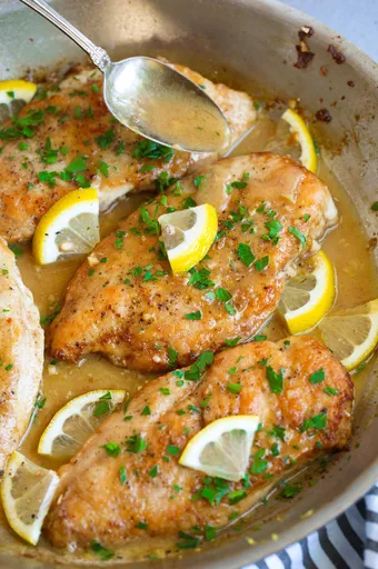Pollo a la mantequilla de limón