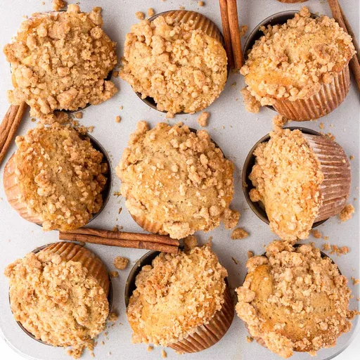 Apple Cinnamon Muffins with Crumb Topping