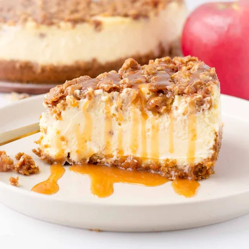 Apple Crisp Cheesecake