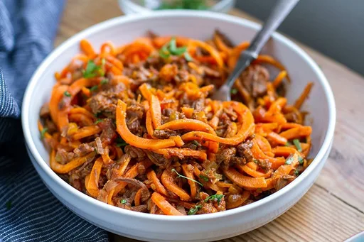 Ragu de ternera con fideos de boniato