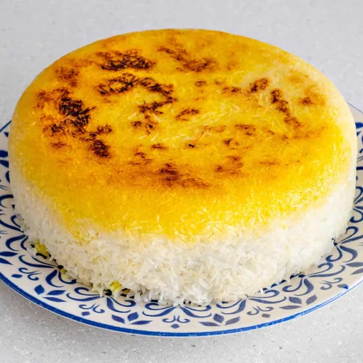 Arroz persa con tahdig crujiente