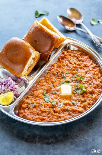 Pav Bhaji Recipe (Mumbai Style)