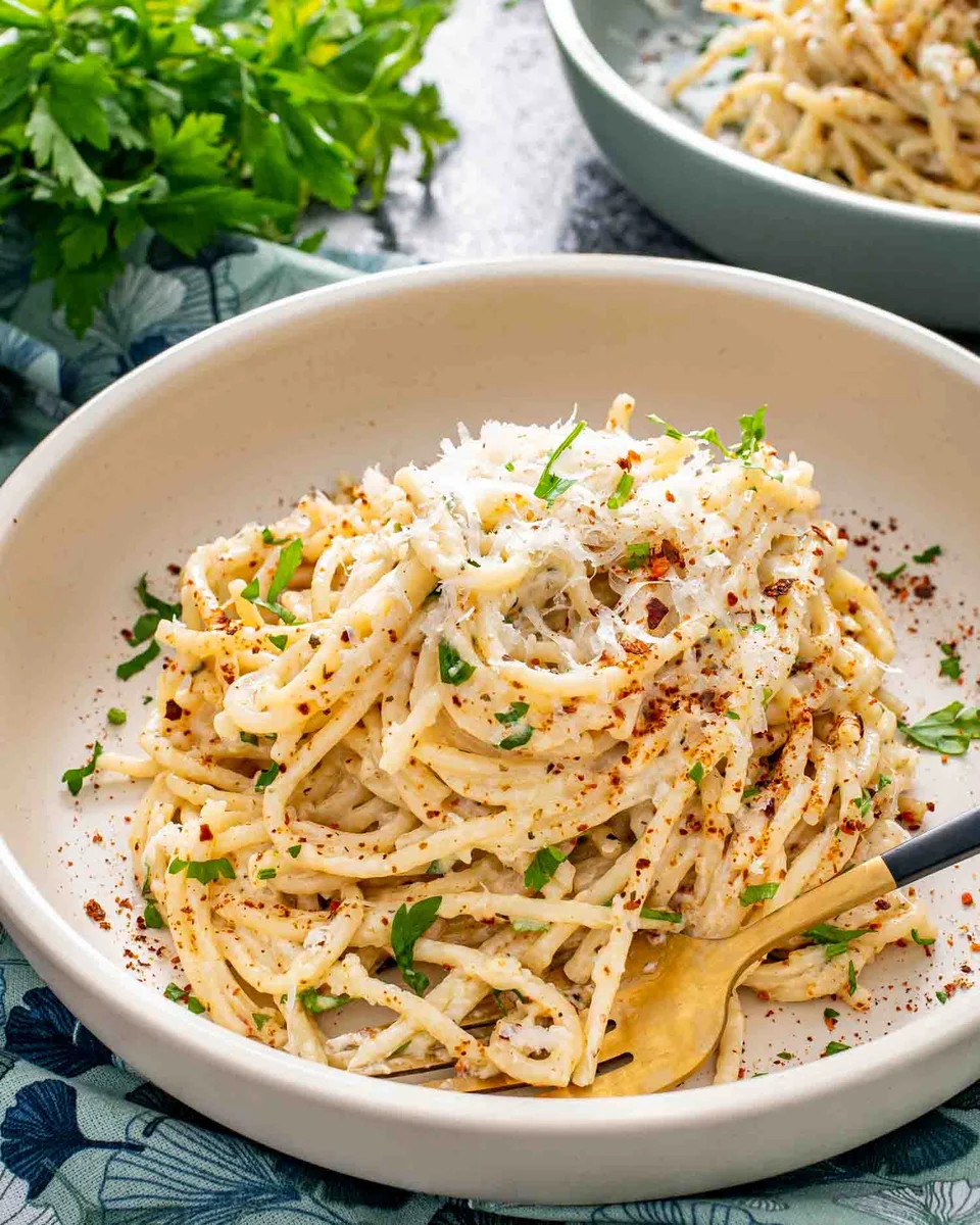 Creamy Garlic Butter Spaghetti