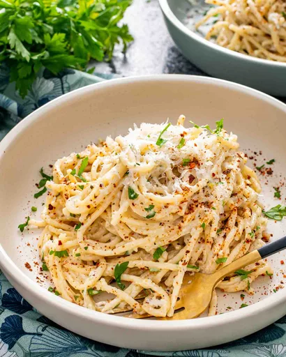 Creamy Garlic Butter Spaghetti