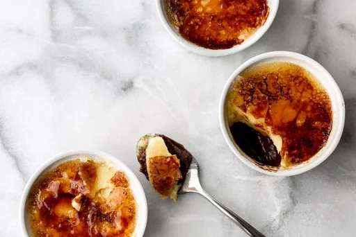 Tuxedo Crème Brûlée
