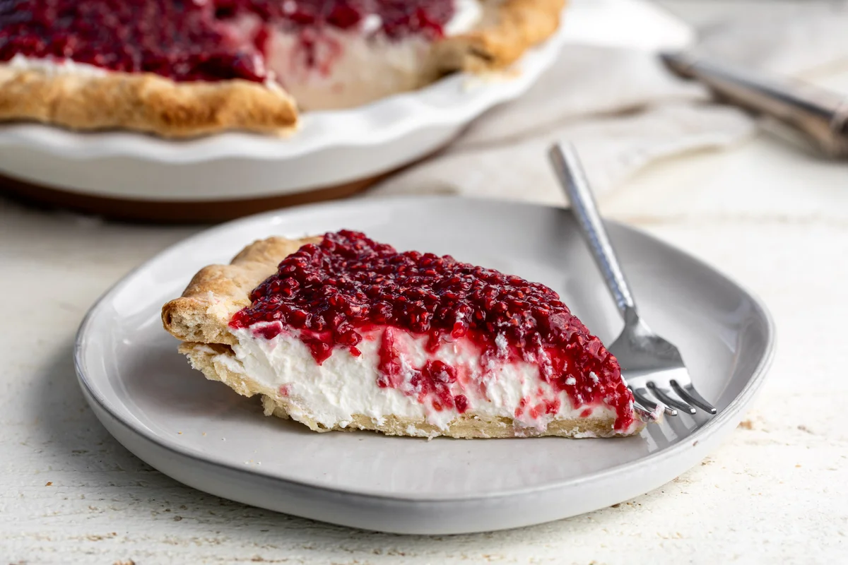Raspberry Cream Pie (Briermere Farms Copycat)
