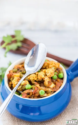 Gobi Matar Masala