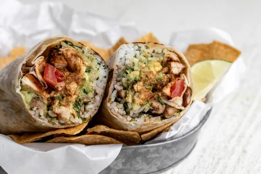 Burrito Cremoso de Pollo al Chipotle
