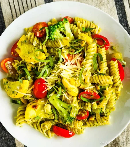 Receta de pasta con pesto y verduras