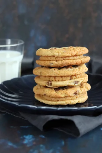 Chocolate & Peanut Butter Sandwich Cookies