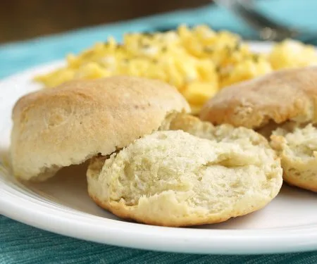 Basic Fluffy Buttermilk Biscuits