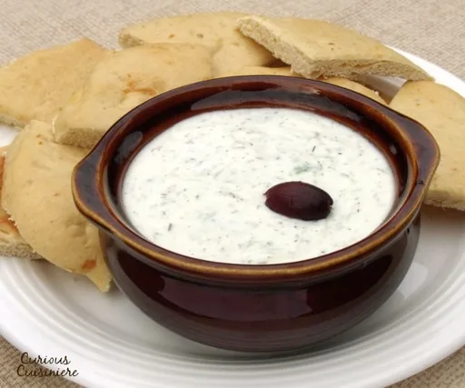 Tzatziki (Greek Cucumber Yogurt Dip)