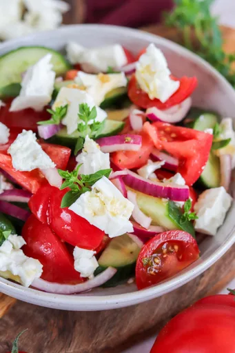 Ensalada de Estilo Griego (Sin Aceitunas)