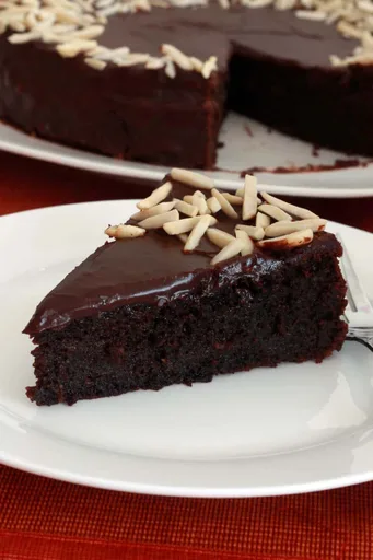 Tarta de chocolate, almendras y quinoa (sin gluten)