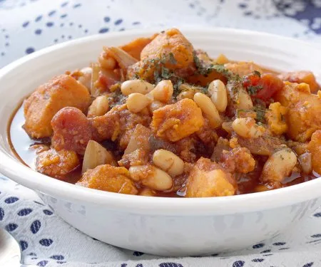 Slow Cooker Sweet Potato White Bean Chili