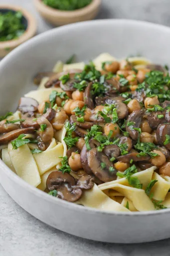 Setas al Marsala con garbanzos
