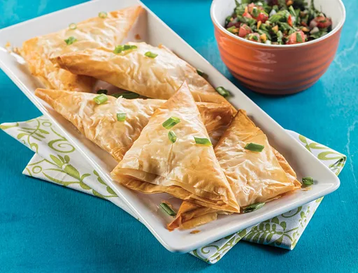 Empanadas de maíz y queso en masa filo