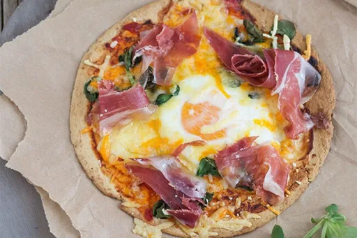 Recetas reconfortantes para el fin de semana: Cómo hacer 'Minipizzas de huevo con Jamón Serrano'