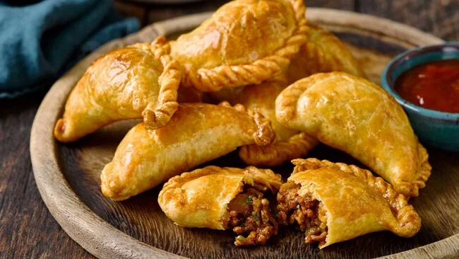 Cómo hacer masa para empanadas fritas. Para rellenar con guisados o carne