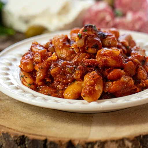 GIGANTES: BAKED GIANT BEAN CASSEROLE