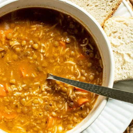 Sopa de lentejas griega (Fakes)
