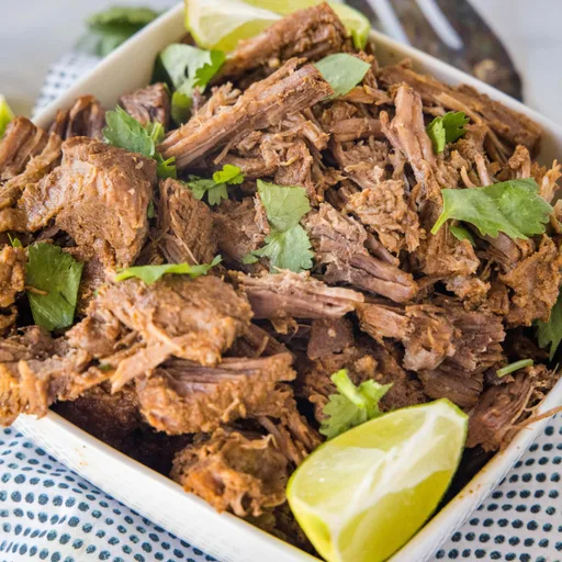 Ternera desmenuzada a la mexicana