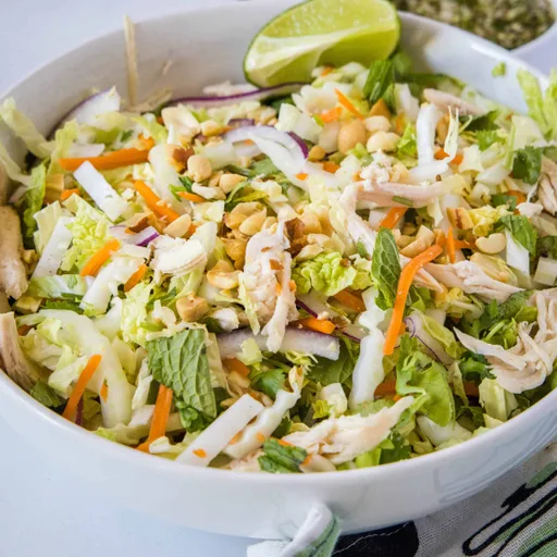 Ensalada de pollo vietnamita