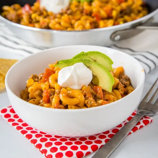 Pasta con sabor a taco en sartén