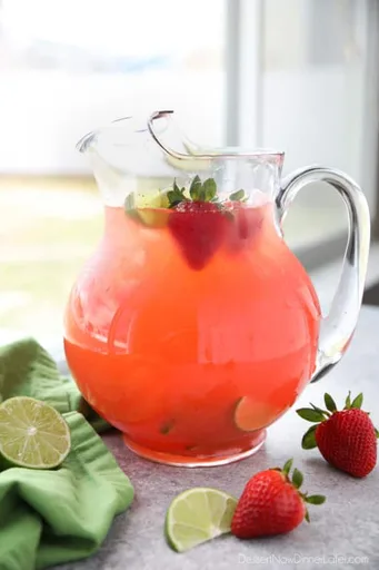 Agua fresca de fresa