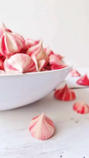 Raspberry Meringue Kisses