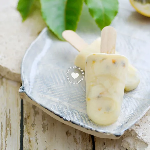 Paleta Morir Soñando de Chinola (Milk & Passion Fruit Popsicle)