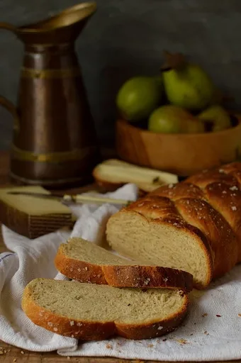 Semolina And Rosemary Bread