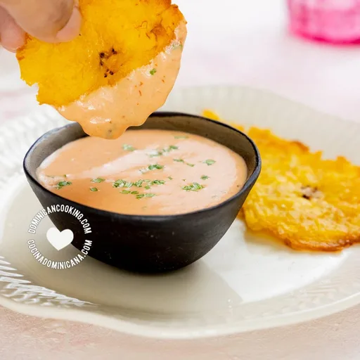 Salsa rosa de mayonesa y kétchup