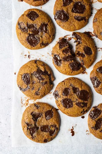 Vegan Pumpkin Chocolate Chip Cookies