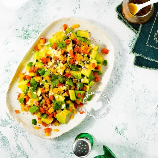 Ensalada de aguacate [Vídeo y receta]