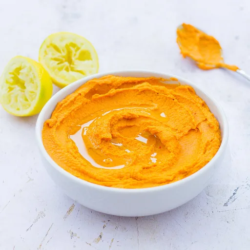 Humus de pimiento rojo asado y pimentón ahumado (vegano)