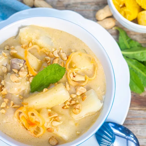 Inchicapi - Peruvian Chicken and Peanut Soup