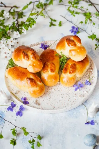 Easter bunny rolls