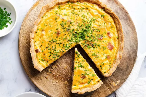 Quiche de beicon y queso con masa mantecosa