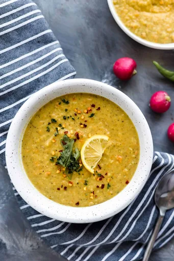 Sopa de lentejas de Oriente Medio