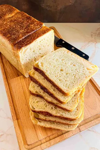 Pan de molde de masa madre