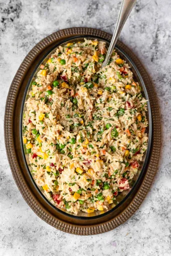 Ensalada de arroz y atún