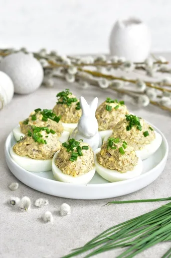 Huevos rellenos de champiñones