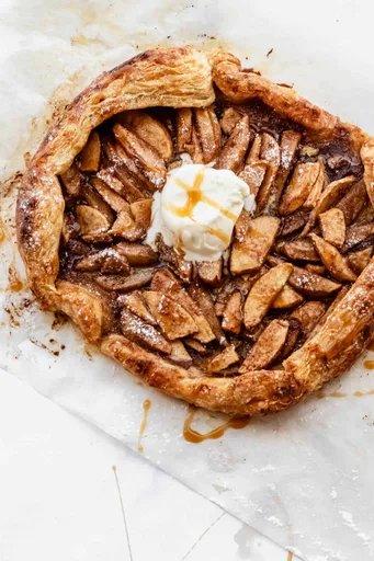 Galette de manzana y pera con hojaldre