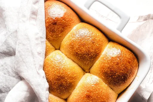 Homemade Yeast Dinner Rolls